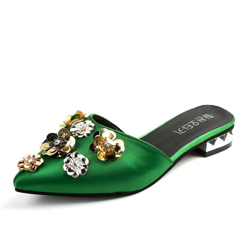 

Summer slipper Women Half Slippers Floral Sequined Rhinestone Flats Casual Sandals Silk Mules Women Slipper Large size 35-42