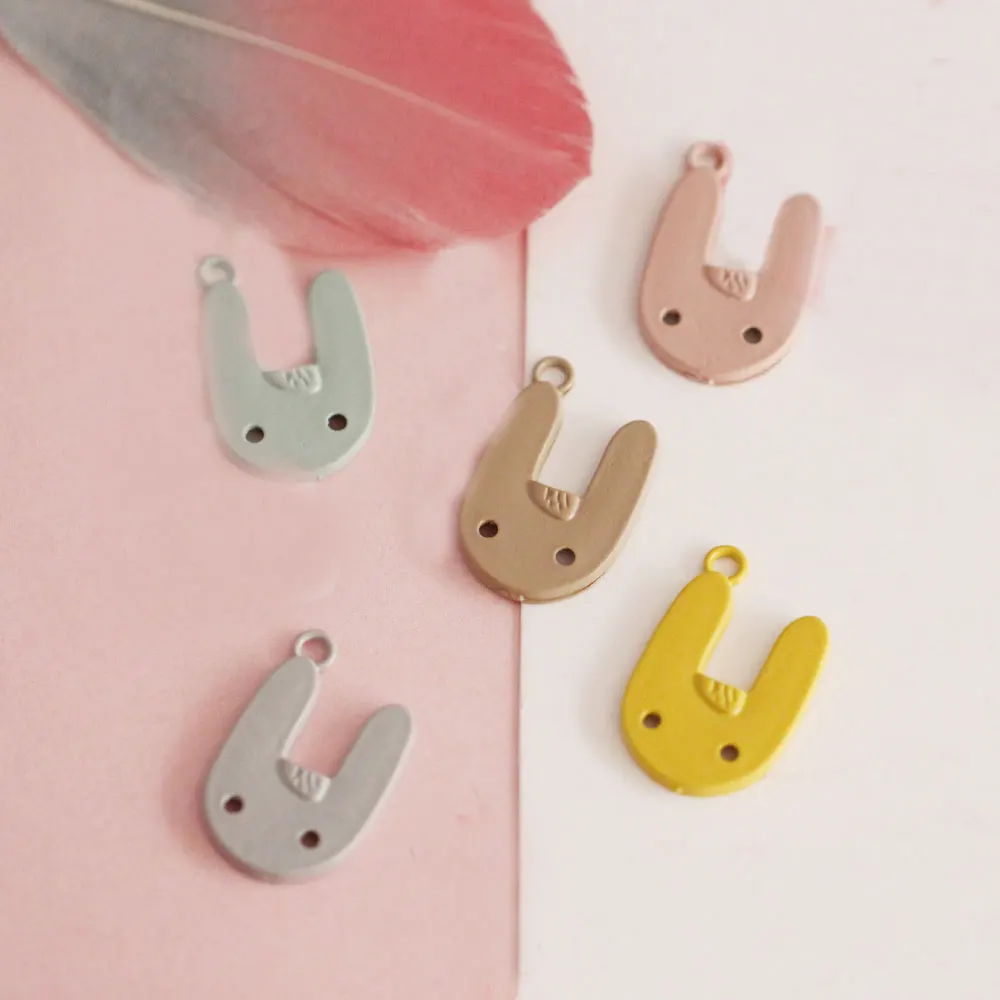 

10pcs Spray Paint Rabbit Floating Enamel Charms Alloy Pendant For Necklaces/Bracelets DIY Female Fashion Jewelry Accessories