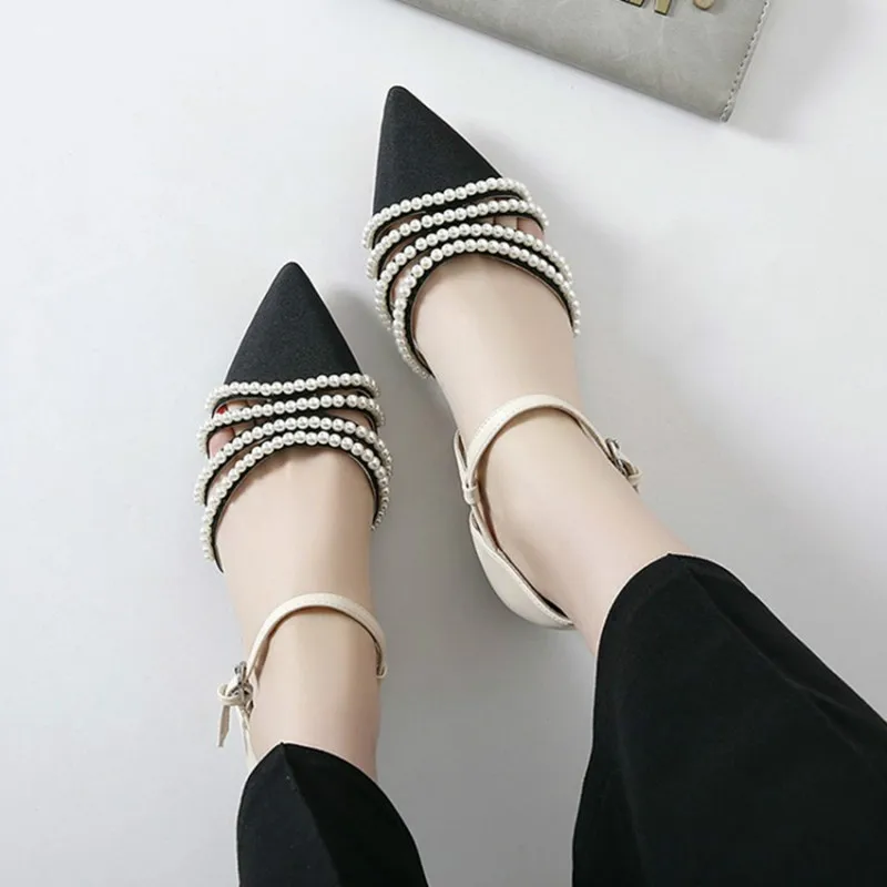 

Chinelo Summer Ankle Strap Flats Women stripper String Bead Pearl Sandals Square Low Heels Luxury Pointed Toe Shoes Woman