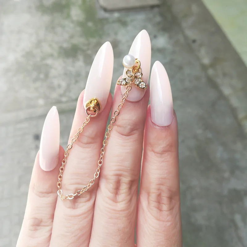 

Extremly long fake nails fashion chain press on nail tips free stickers