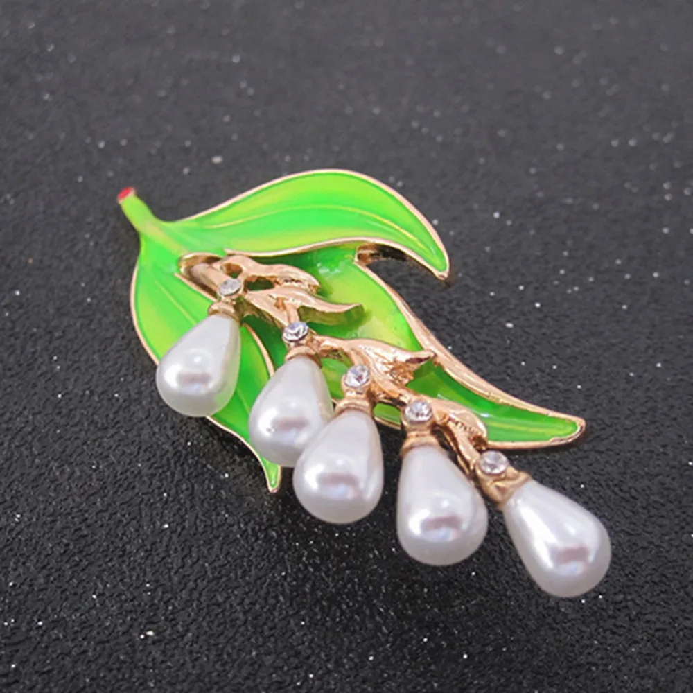 Women Girls Drip Crystal Leaves Brooches Pins Romantic Brooch Elegant