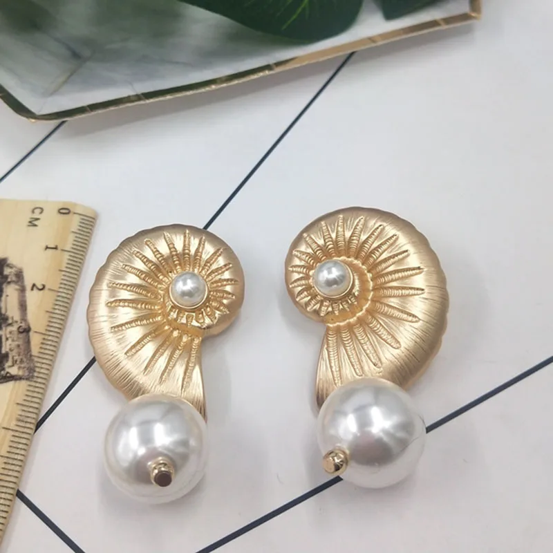 earrings jewelry