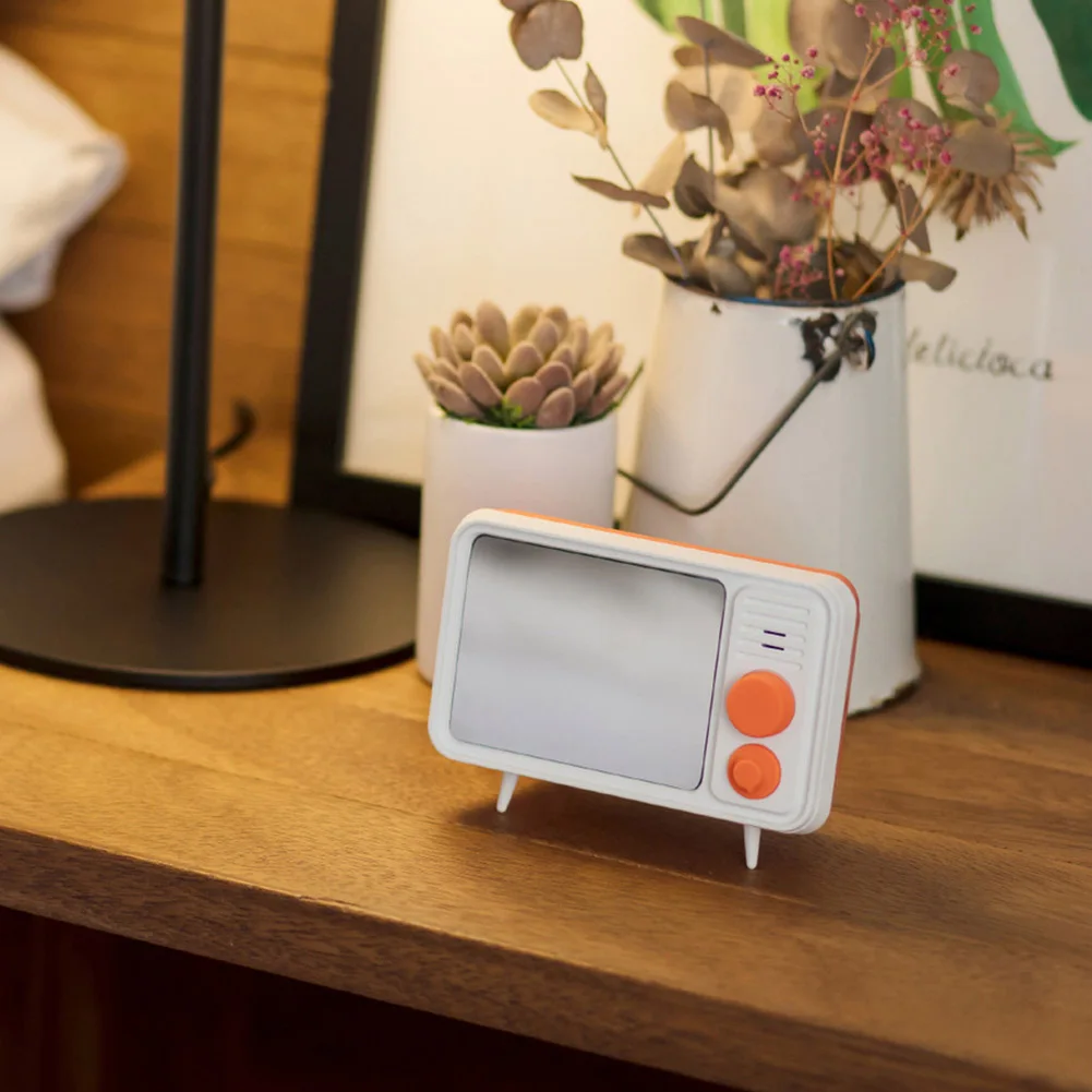 

Voice Memo USB Charging ABS Bedside TV Shape Electronic Alarm Clock Soft Light Temperature Display Timed Night Light Retro