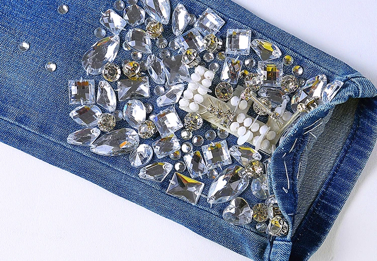 Модные женские джинсовые брюки-карандаш с аппликацией в виде бриллиантов; джинсы с дырками из хлопка; Новинка весны года
