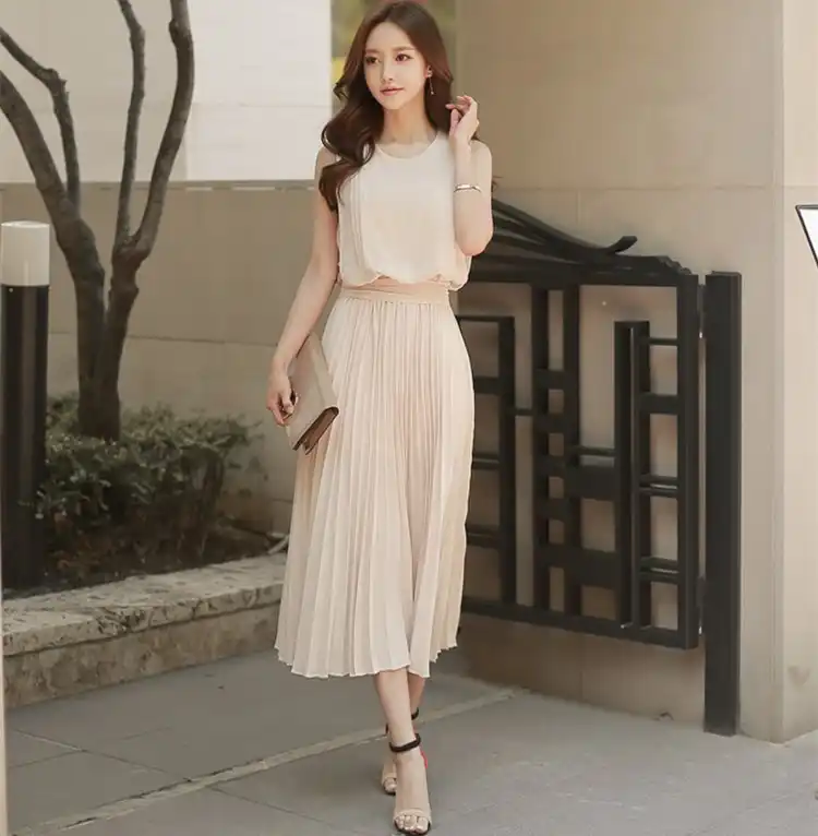 pleated skirt office wear
