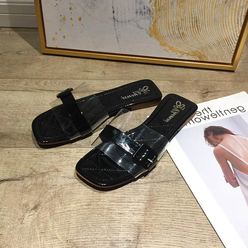 Брендовая Летняя женская трендовая прозрачная обувь; прозрачные сандалии на низком каблуке; пляжные вьетнамки с открытым носком для девочек; дизайнерская повседневная обувь на плоской подошве для отдыха - Цвет: Black With Buckle
