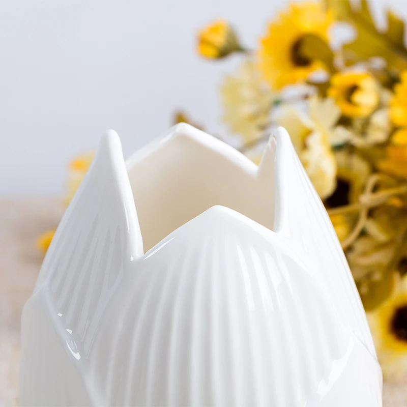 Керамическая ваза белого цвета в скандинавском стиле, белая Цветочная фарфоровая ваза, современная модная Настольная Ваза, домашний декор, забавные подарки, Прямая поставка