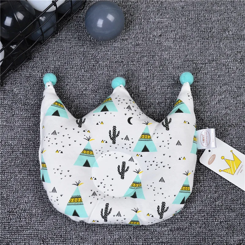 9 New Baby Combed Cotton Pillow Cute Knitted Crown Molded Shape Pillow Head Protection For A Baby Bed Children Bedroom Decoration