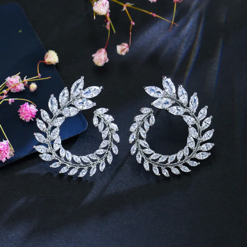 Трендовое серебряное ожерелье с кулоном из кубического циркония и оливкового листа, серьги, четыре комплекта, ожерелье для женщин, Хрустальный цветок, свадебные ювелирные изделия