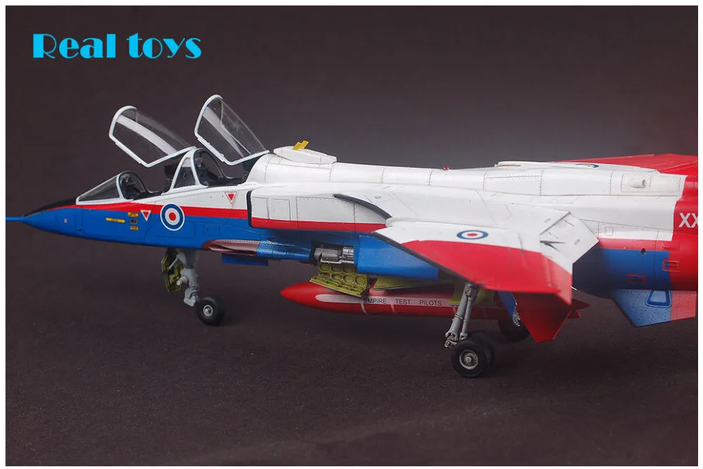 Kitty hawk KH80105 1/48 SEPECAT Jaguar T.2/T.4 пластиковый модельный комплект