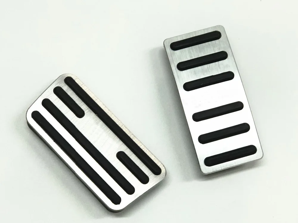 Gas Fuel Pedals For Nissan Navara Brake Footrest Pedals Aluminum Alloy