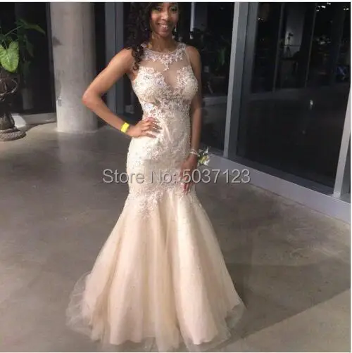 

Champagne Mermaid Wedding Dresses Sheer O Neck Lace Appliques Sleeveless Illusion Bridal Gowns Plus Size 2019 Vestido De Noiva
