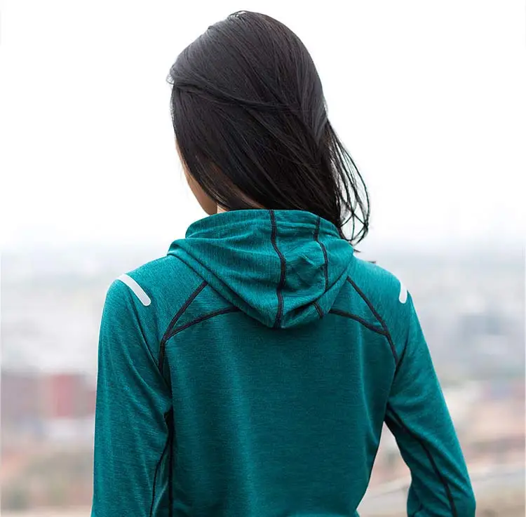 Women-Running-Shirt-Hooded_19