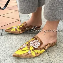 Fashion Embroidered Pleuche Women Pointed Toe Flat Shoes Casual Shoes Woman Vintage Style Women Slippers Flats Zapatos Mujer