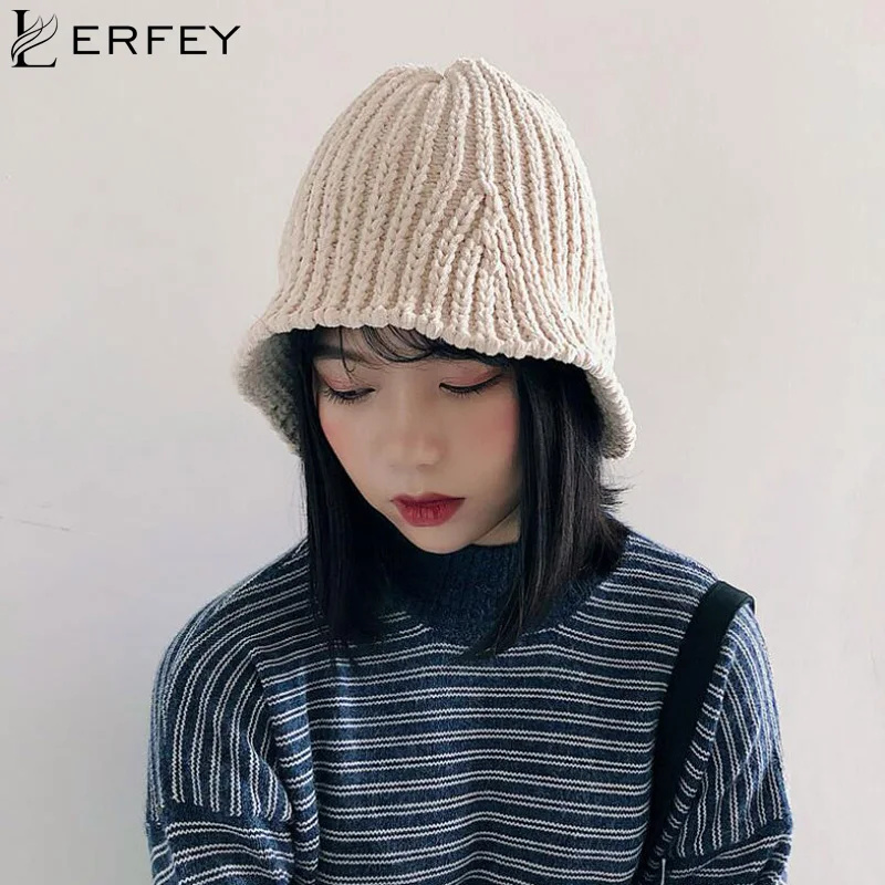 Lerfey Ember Rajutan Topi Wanita Musim 