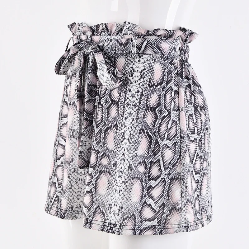 Змея печати Шорты с высокой талией Для женщин осень Бумага сумка пикантные элегантные модные рюшами на шнуровке Мини женские шорты юбки