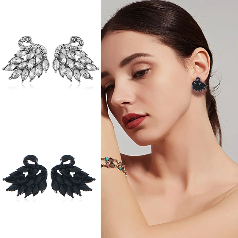 

Korean Full Crystal Rhinestone Black Swan Stud Earrings Wedding Party Fashion Jewelry Accessories For Women Gifts Silver