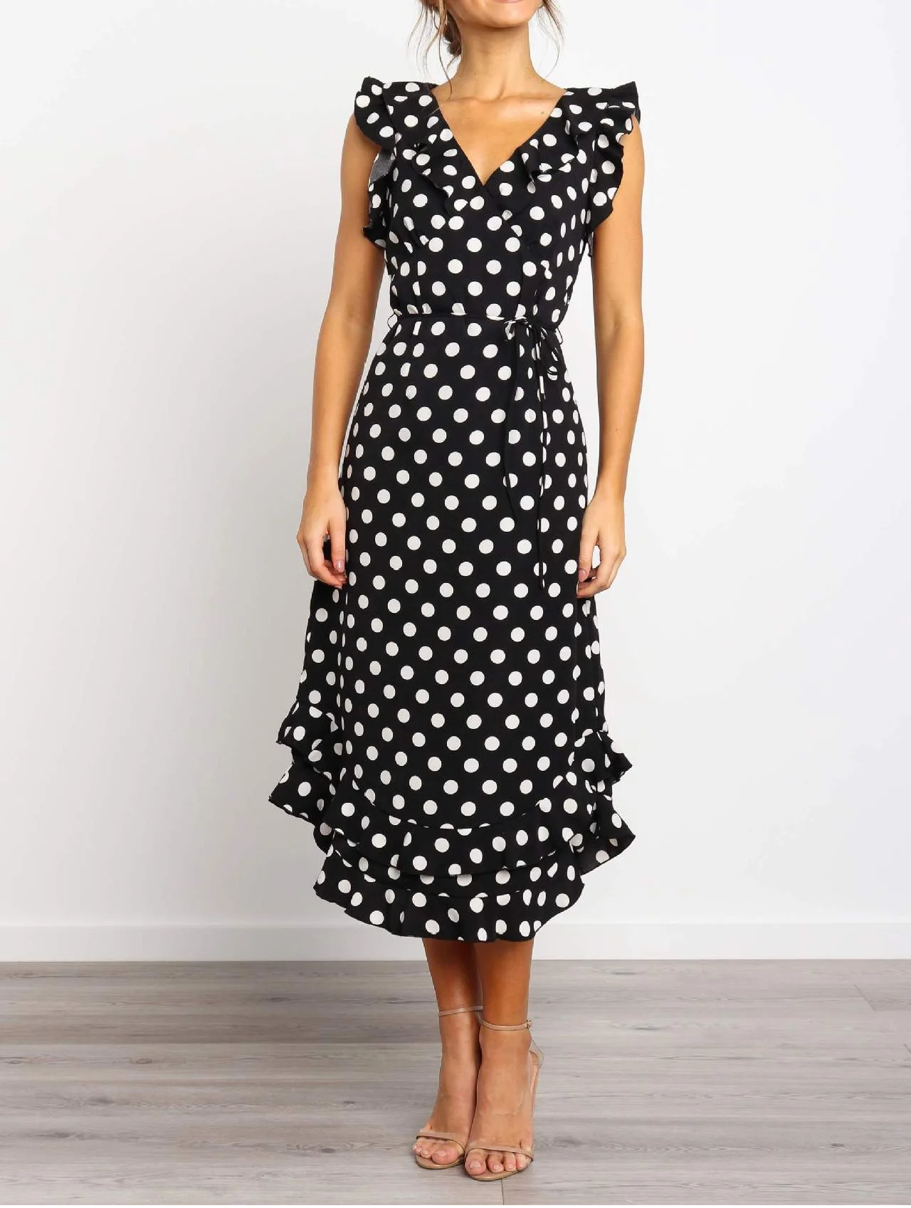 

Flounce Slim One-Piece Dress 2019 New Arrival Irregular Mid-Long Style Deep V Woman Dress Woman Dot Sleeveless Vestidos Dress Xl