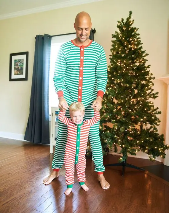Семейный Рождественский пижамный комплект; пижамный комплект в полоску; Семейный комплект; Семейные рождественские пижамы; комбинезон; Семейные комплекты