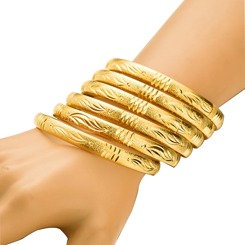Браслет золотого цвета. Браслет из Дубайского золота. Золото Дубая браслеты женские. Золотые браслеты из Дубая. 22 K Dubai Braslet.