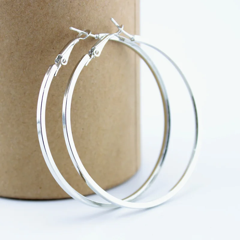

Free Shipping 1 pair silver Women Amazing Heart Circle Hoop Earrings Fashion Jewelry 40/50/60mm