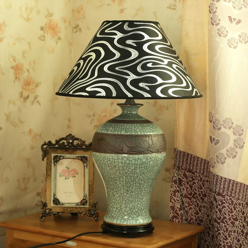 Jingdezhen Vintage style porcelain ceramic desk table lamps for
