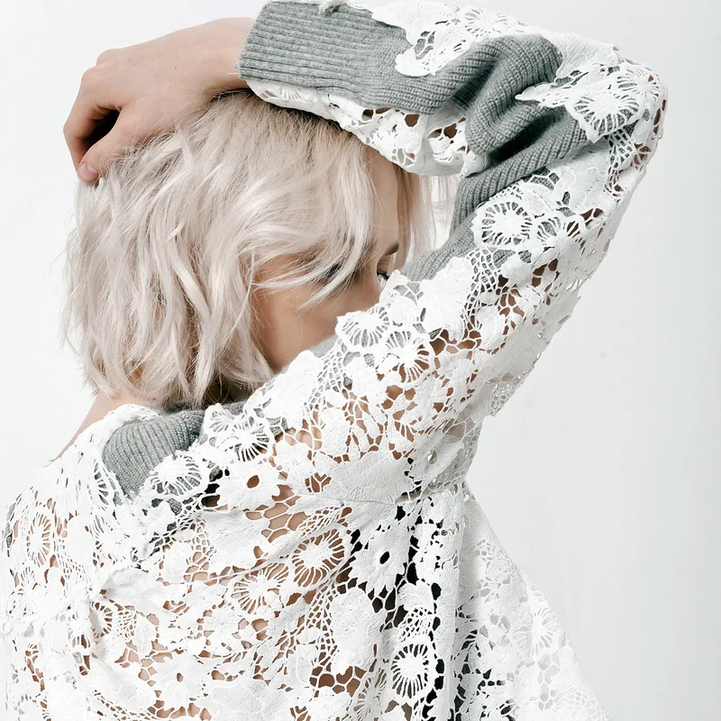 [EAM] 2019 New Spring Summer Fashion Tide Gray Patchwork Lace Long Sleeve Single Breasted V-neck Woman Shirt Blouse S626