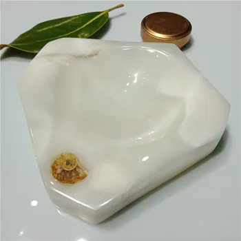 

1pc 700g Natural White Carnelia Ashtray Agate Bowl Stones Teacup Jade Crystal Quartz Cup Tobacco jar Teaware free shipping