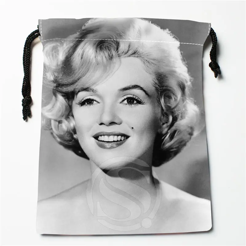 Ana de armas as marilyn monroe. сестра монро. модные сумки монро женские. новая мэрилин. монро в мешке.