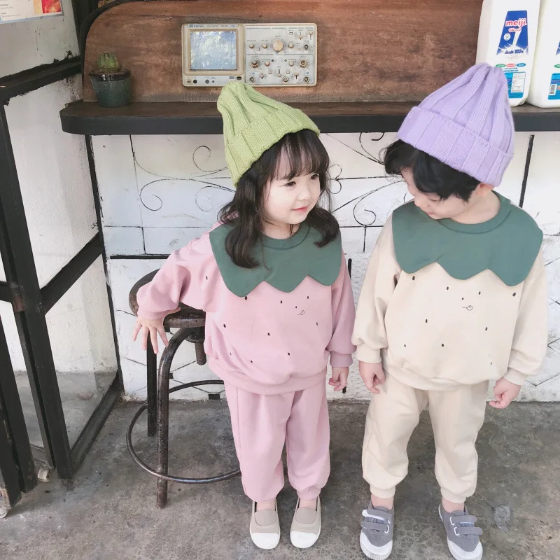 

Spring boys girls cotton strawberry clothes sets kids cute long sleeve pullover + casual pants 2pcs suits 1-5Y