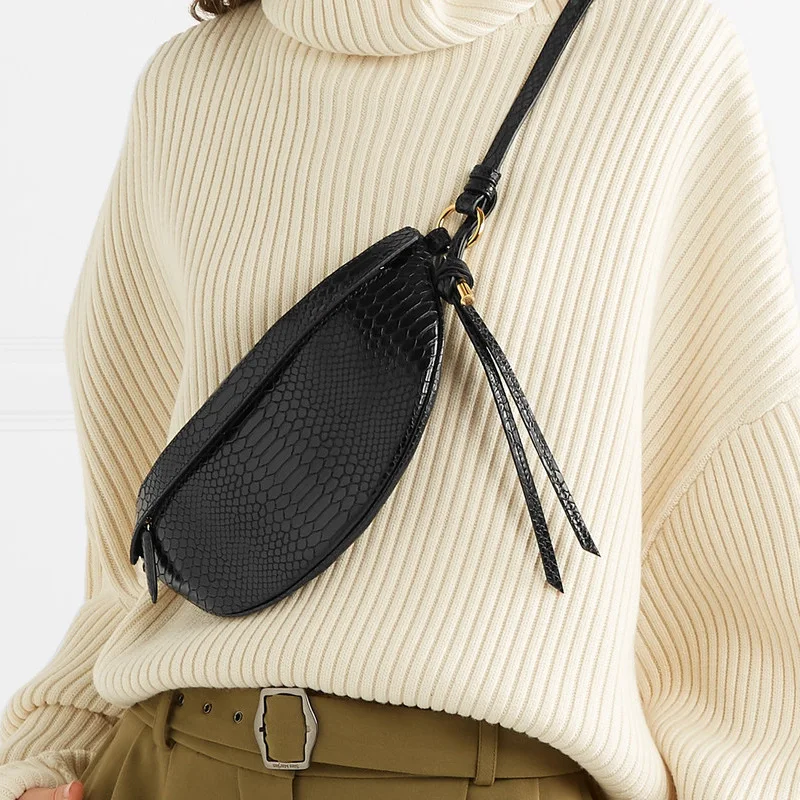 

Serpentine Fanny Pack Fashion Small Waist Packs Belt Bag Fanny Packs For Women Fashionable White Black Waist Bag