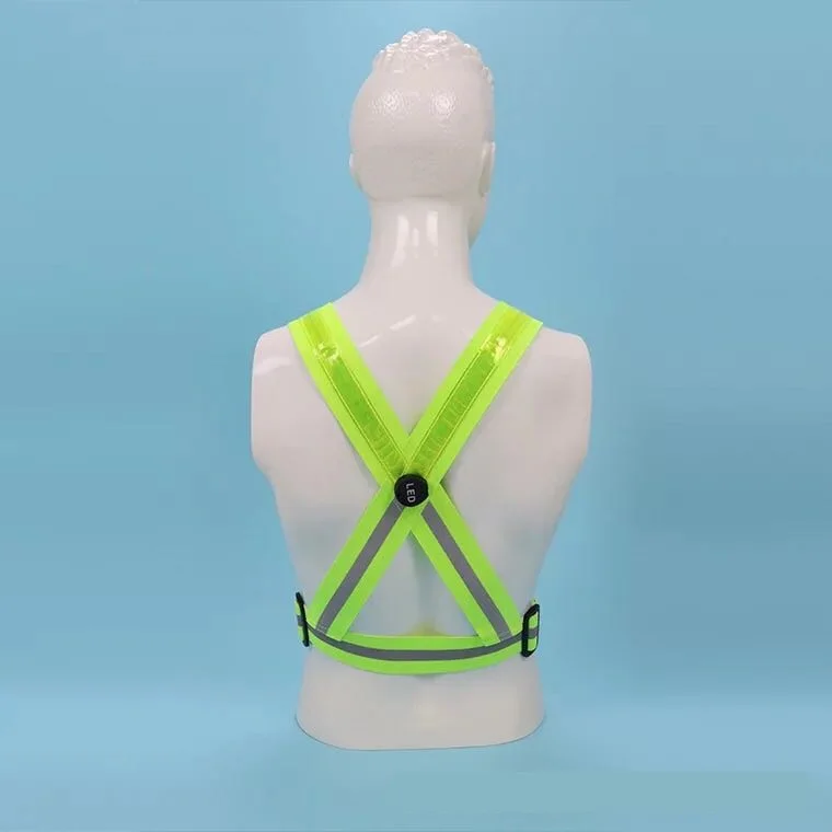 Рисунок 3 - Светоотражающий жилет с эластичными