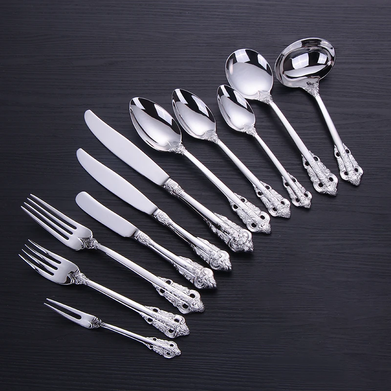 silver dinnerware set  (1)