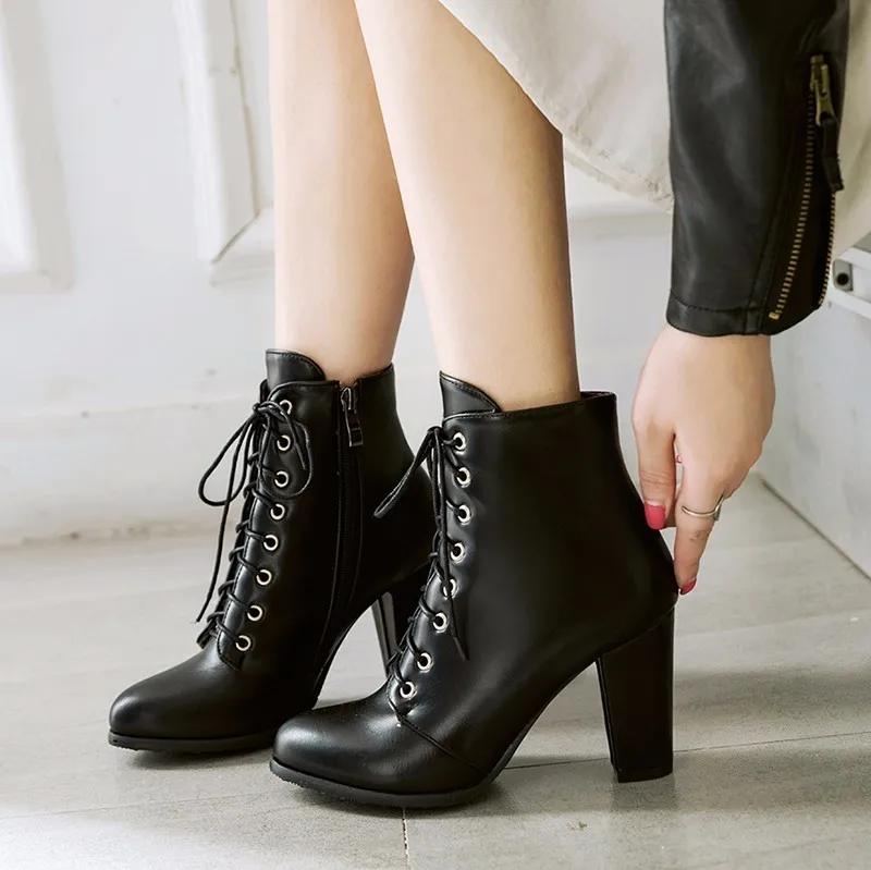

2018 New Arrival Euramerican Fashion Winter Women Boots Basic Ankel High Square Heels Pointed Toe Rome Party Lace-up Shoes