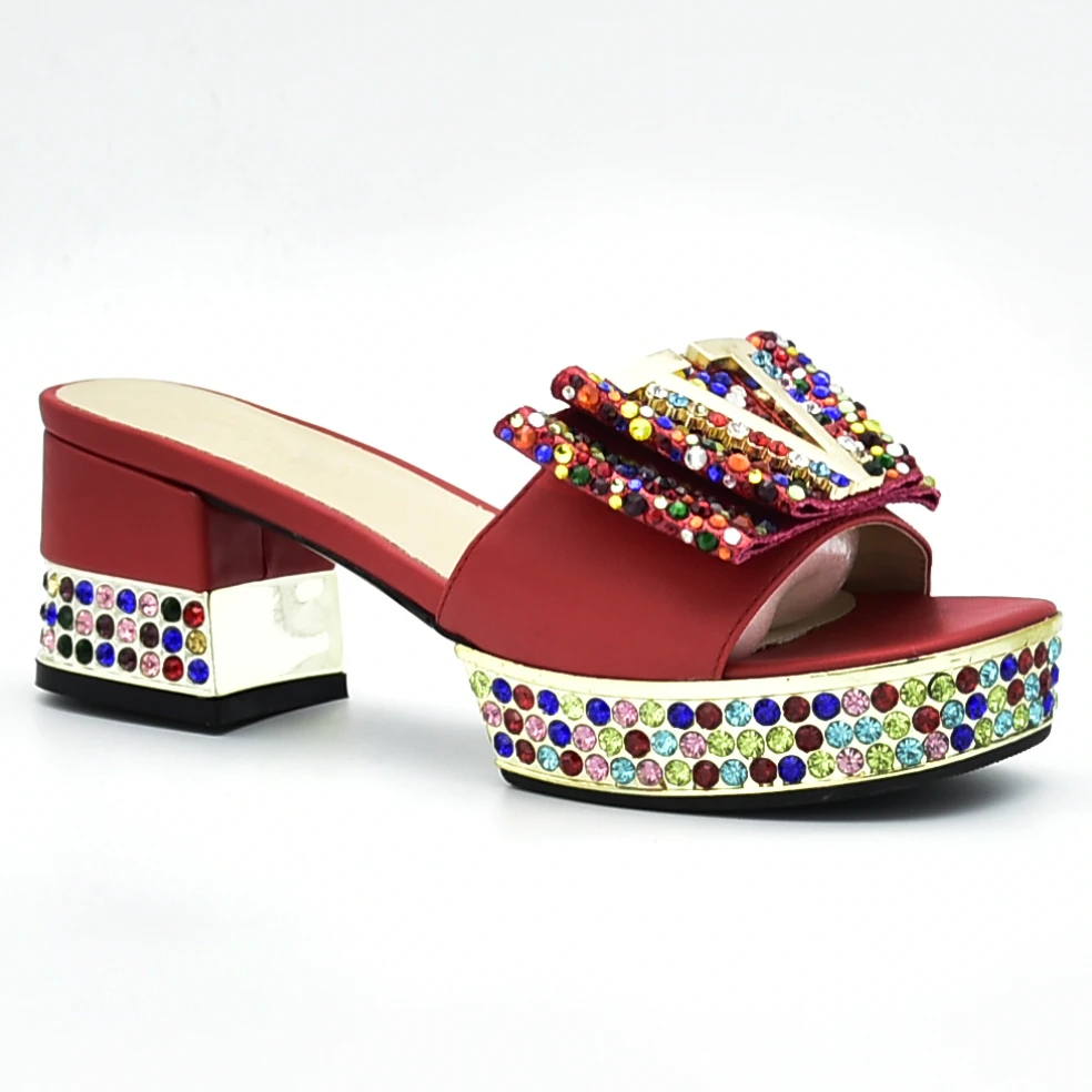 

New Arrival Summer High Heeled Shoes for Women Italian Women Wedding Shoes Decorated with Rhinestone Slip on Pumps for Women