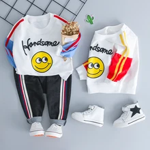 HYLKIDHUOSE/комплекты одежды для младенцев повседневные Костюмы для маленьких мальчиков и девочек футболка с смайликом детская одежда в полоску высокого качества