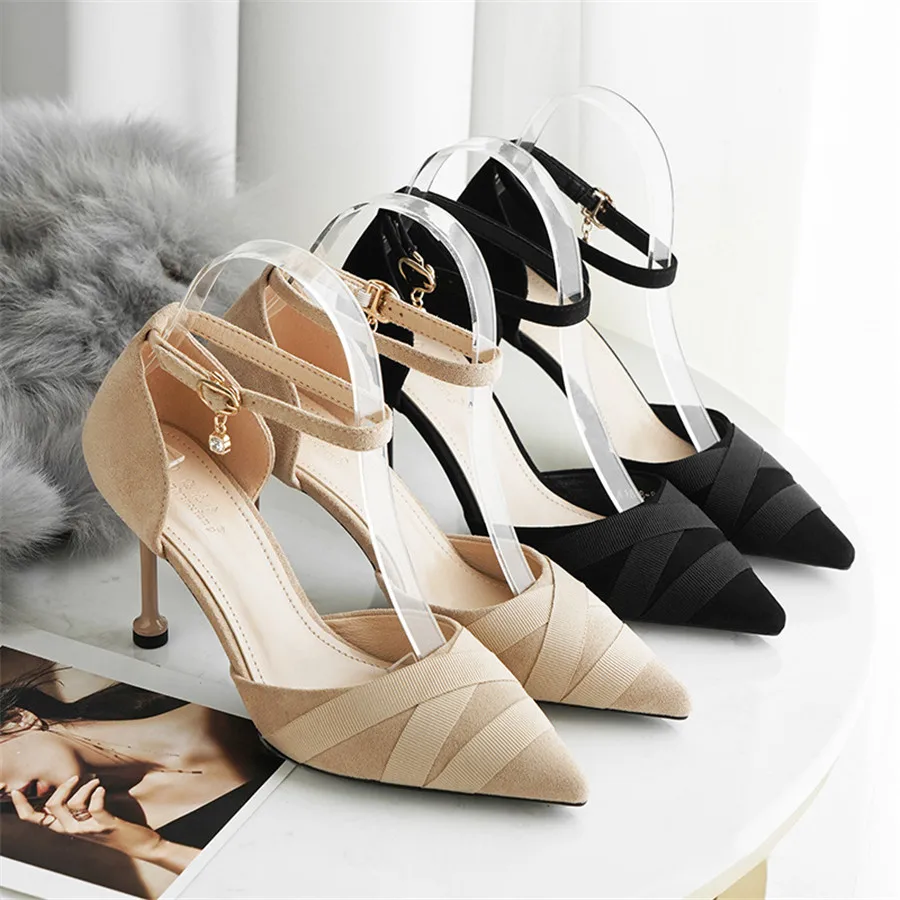 10420880736_403904054