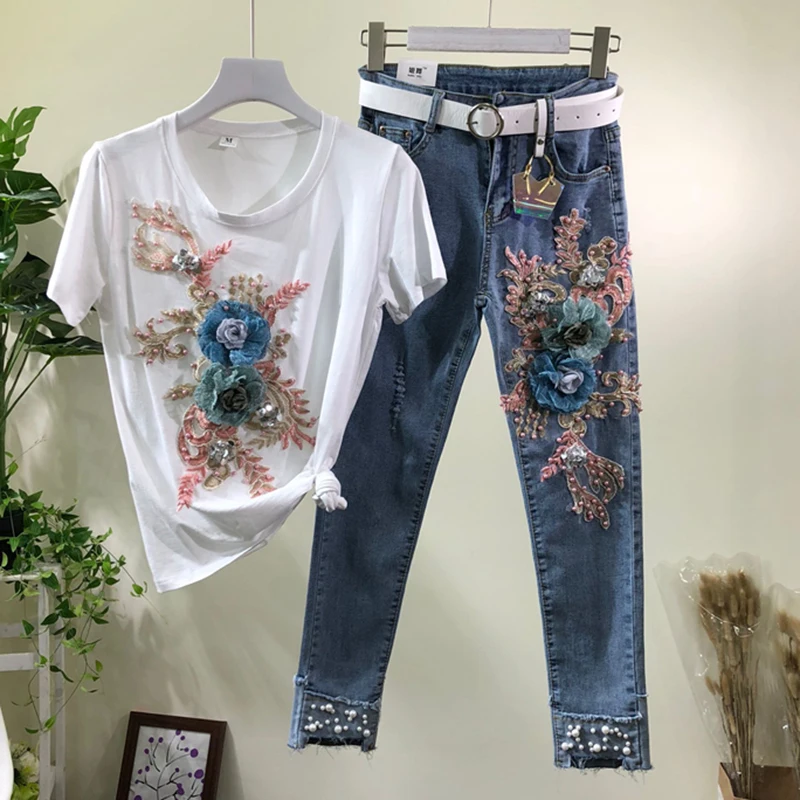 

2019 Summer Women Two-piece set Embroidery Sequins Three Dimensional Flower Short Sleeve T-shirt + Hole Jeans Two Piece Sets
