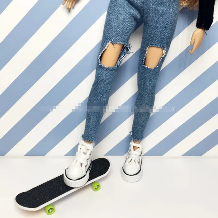 

4pcs/lot 1/6 doll accessories blyth props accessories mini skateboard for blyth azone accessories for barbie
