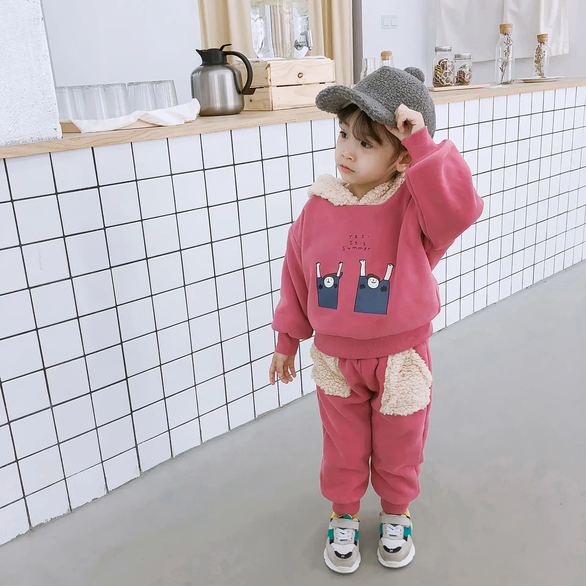 

2018 Winter New Arrival korean style clothing sets thickened hooded hoodie with long pants fashion suit for fashion baby girls