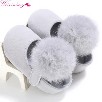 

0-18 Months Kids Baby Shoes Solid Infant Girls Shallow First Walkers Toddler Plush Ball Anti Slip Moccasins New Born Baby Shoes