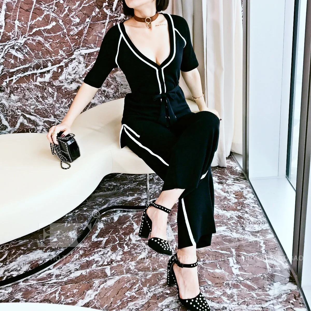 2017 Verão Desgaste Novo Produto Única Linha Fivela Cor Ortografia V Chumbo Manga Curta Ampla Calças Perna Tricô Mulher Terno