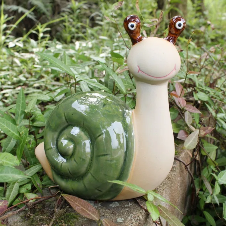 Cute Cartoon Ceramic Snail Statue Animal Figurine Garden Statuary Lawn
