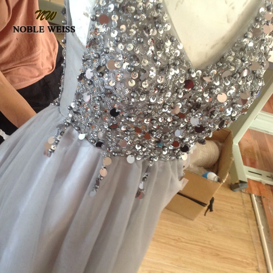Gray Prom Dress  V-Neck  Knee-Length  Tulle  Beading  Prom Dresses Short Party Dress