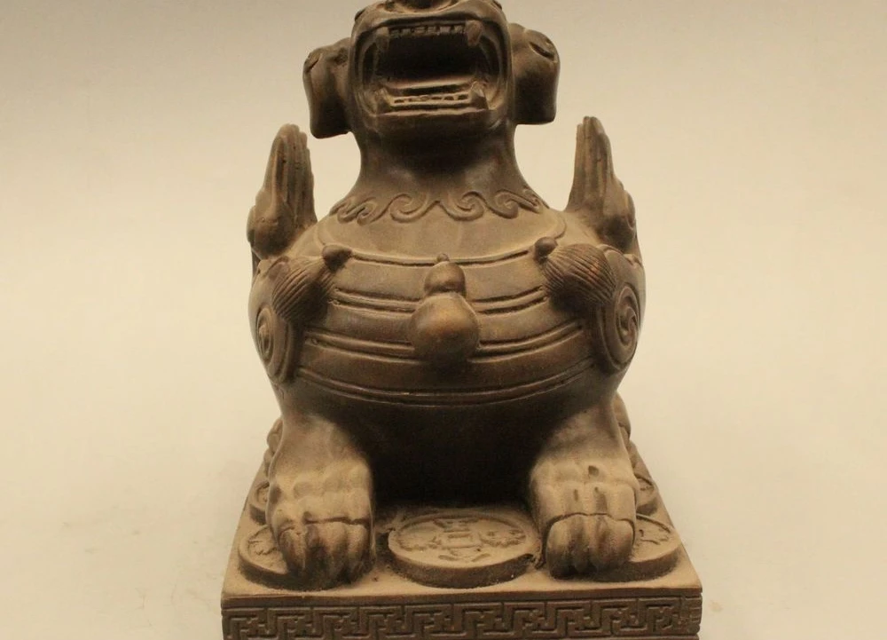 

7" Chinese Pure Bronze Wealth Unicorn Beast Fly Pi Xiu Exorcise evil spirits Sta