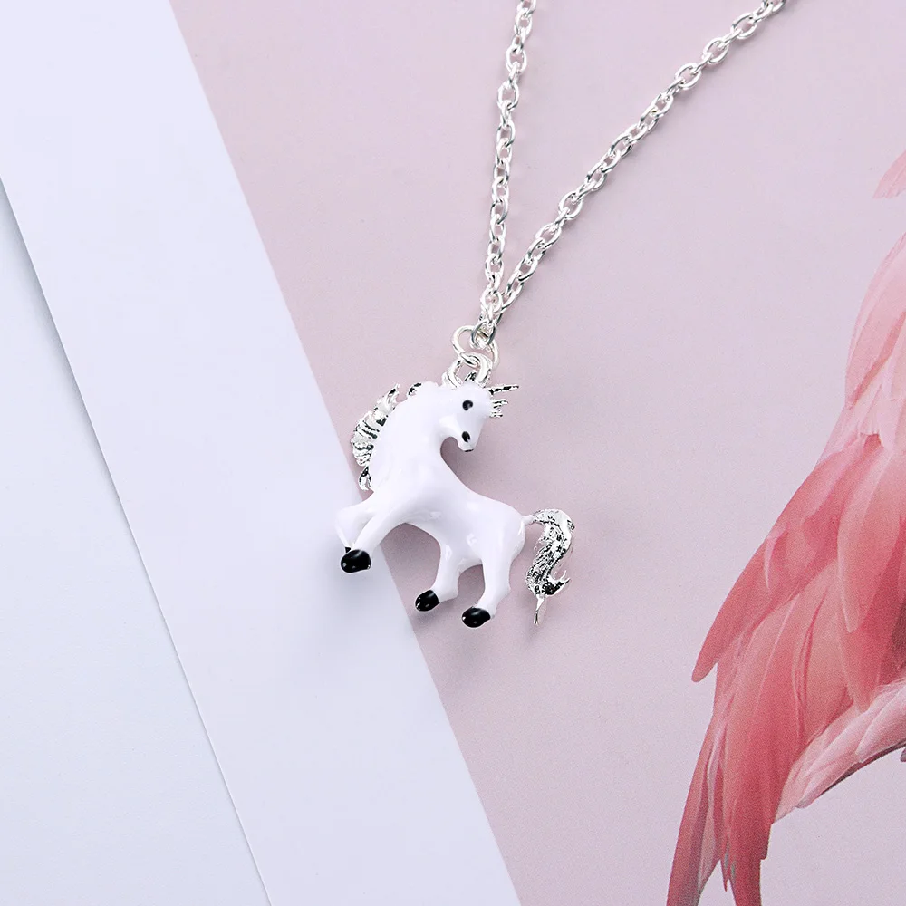 

1PC Cute Horse Unicorn Pendant Necklace Silver Color Animal Necklace for Women Chic Clavicle Short Choker Necklace Jewelry