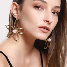 Fashion Flowers Earring Temperament Hollow Out Flower Dangle Eardrop Earring Women Party Wedding Alloy Ear Jewelry цена Fashion Flowers Earring Temperament Hollow Out Flower Dangle Eardrop Earring Women Party Wedding Alloy Ear Jewelry цены онлайн