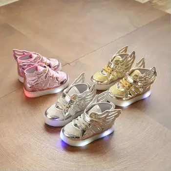 

Spring 2018 new children's running sports shoes shoes flashing lights wings LED shoes for boys girls sneakers size 21-36