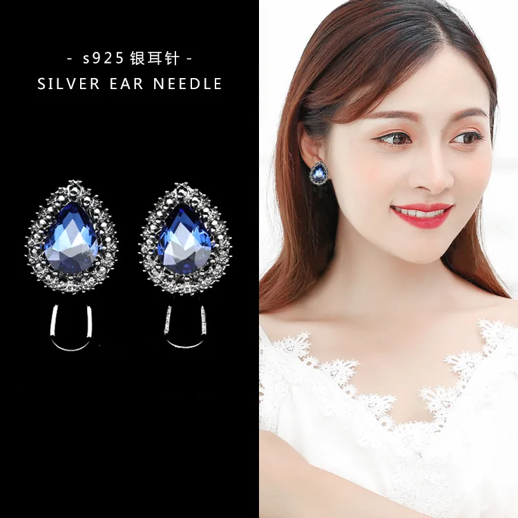 

Korean fashion temperament simple ink blue heart-shaped earrings