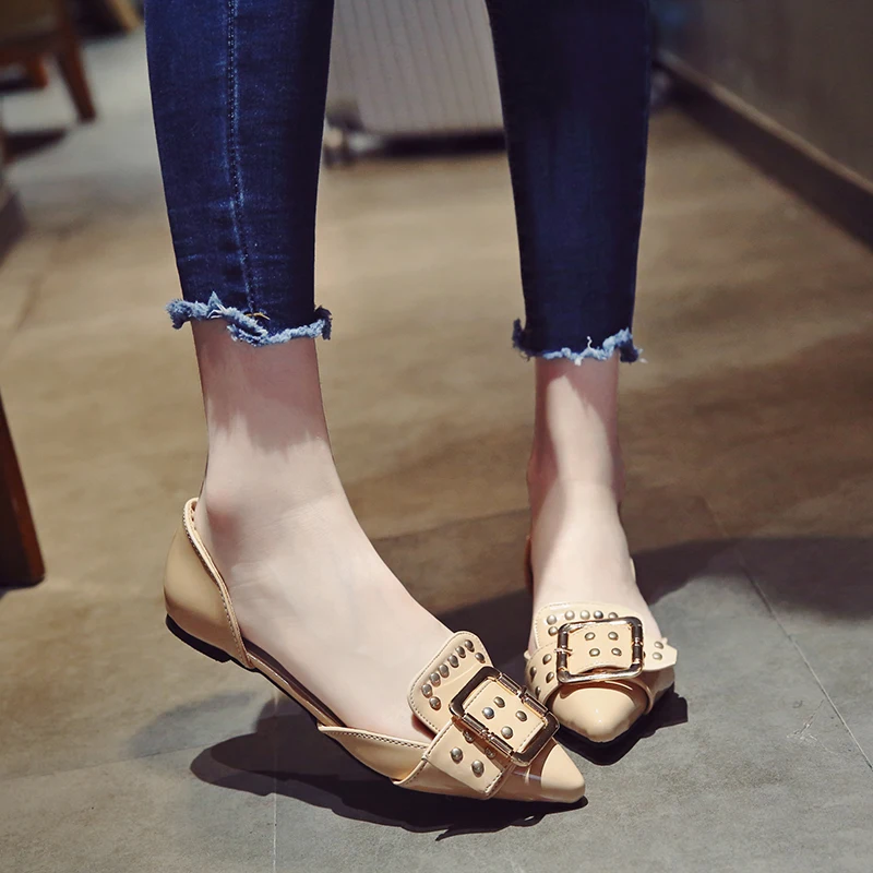 Из лакированной кожи вырезами sandalias mujer 2018 Дизайнерские летние с острым носком